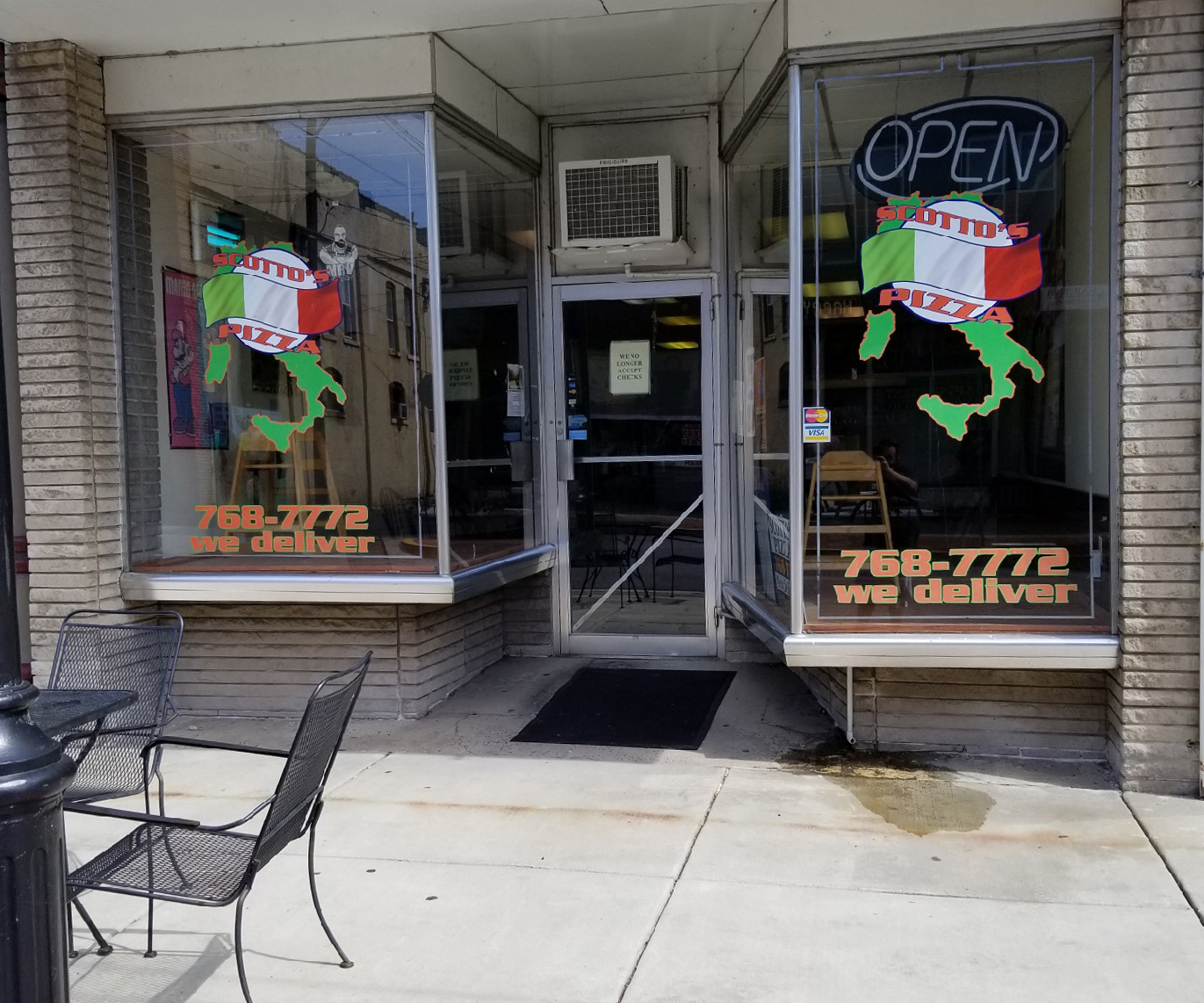 exterior view of Scotto's Pizzeria in Clearfield, PA
